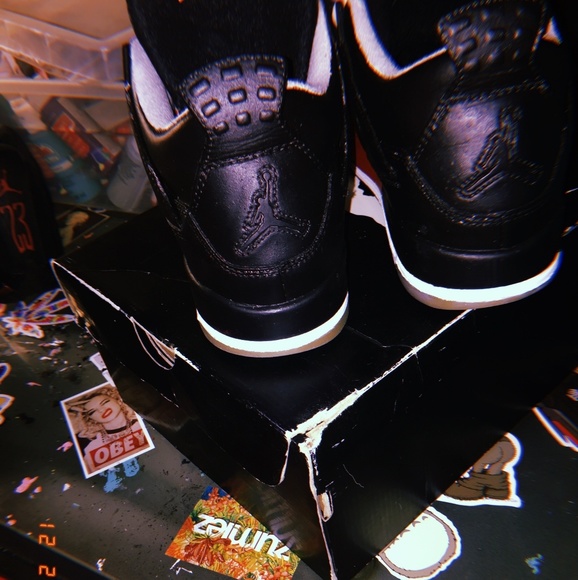 Custom retro 4s sz 7 $55 - Picture 2 of 3